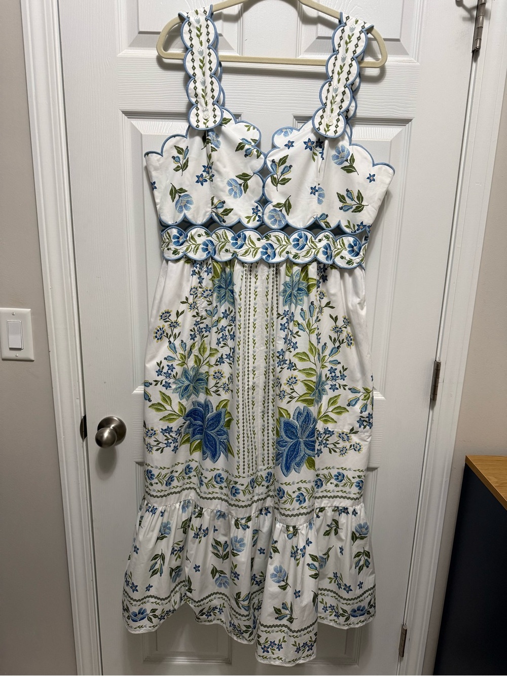 FARM Rio x Anthropologie Sleeveless Scalloped Trim Printed Midi Dress - Picture 3 of 7